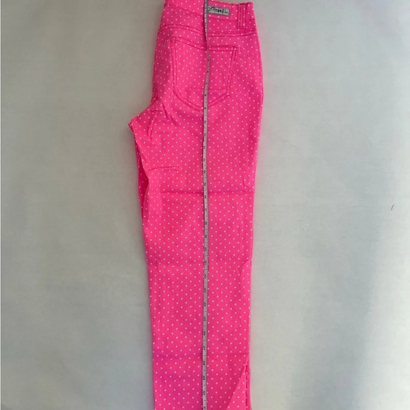 Rue 21  PINK Crop Legging Capri Pants Pink with Polka Dots Sz 9 Juniors Stretchy - Picture 3 of 6